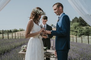 levendulás esküvő           